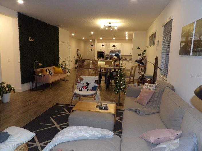 Image No.7-4 Bed Property for sale