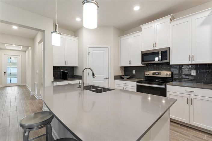 Image No.7-4 Bed Property for sale