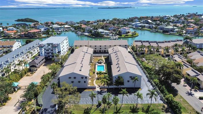 Image No.2-Maison de ville de 2 chambres à vendre à St. Petersburg