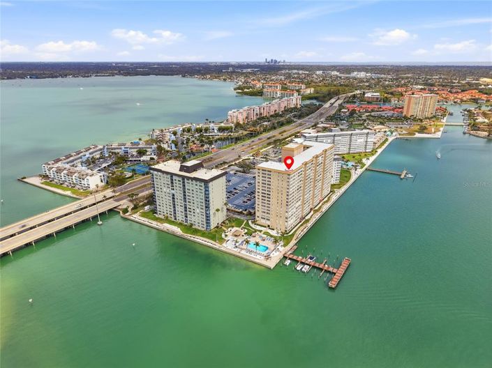 Image No.2-Propriété de 2 chambres à vendre à St. Petersburg