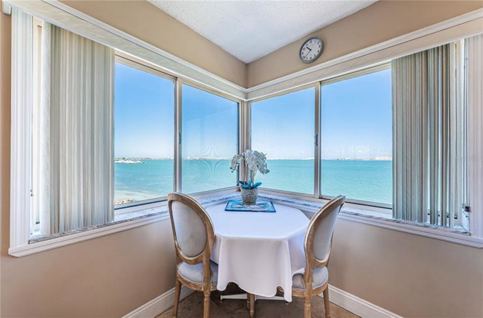 Image No.12-2 Bed Property for sale