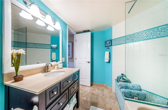 Image No.26-2 Bed Property for sale