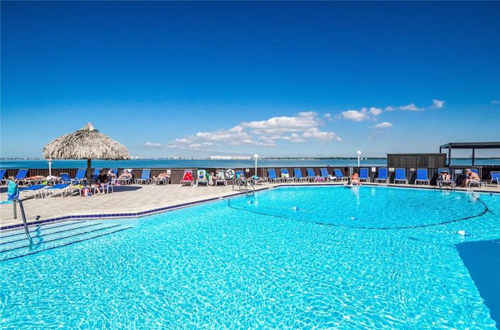 Image No.35-2 Bed Property for sale