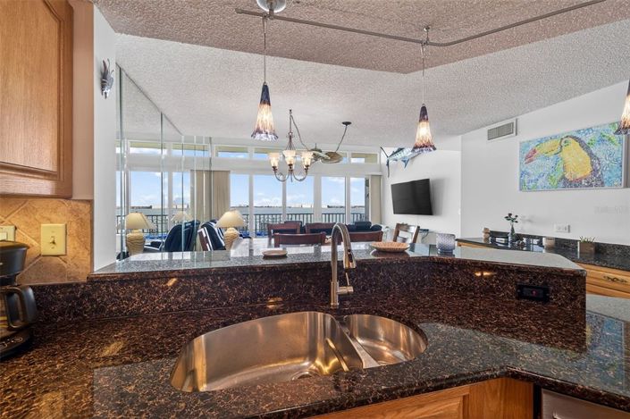 Image No.8-3 Bed Property for sale