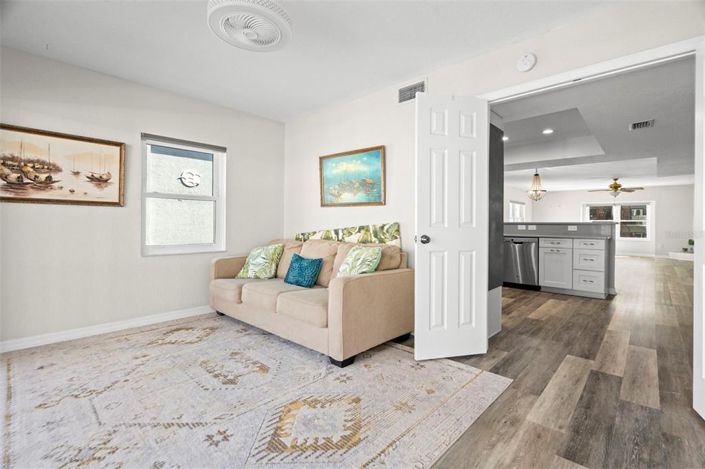 Image No.10-3 Bed Townhouse for sale