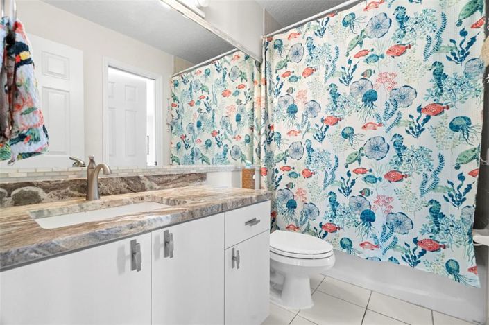 Image No.14-3 Bed Townhouse for sale