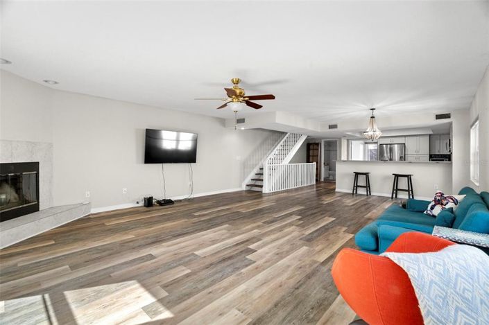 Image No.15-3 Bed Townhouse for sale