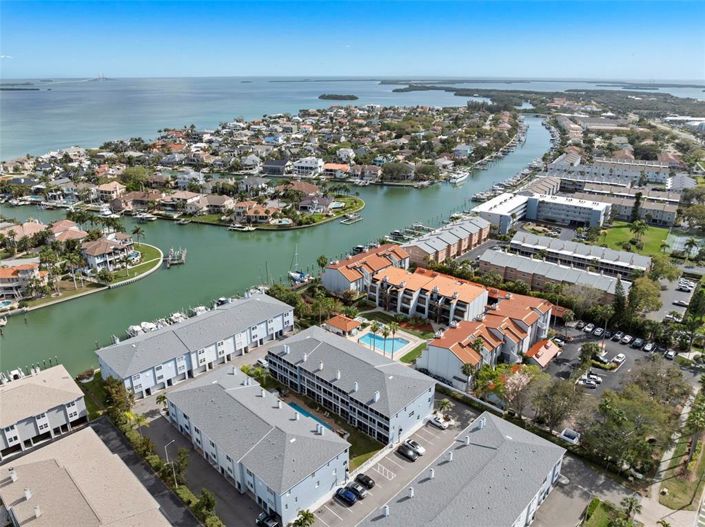 Image No.42-3 Bed Townhouse for sale