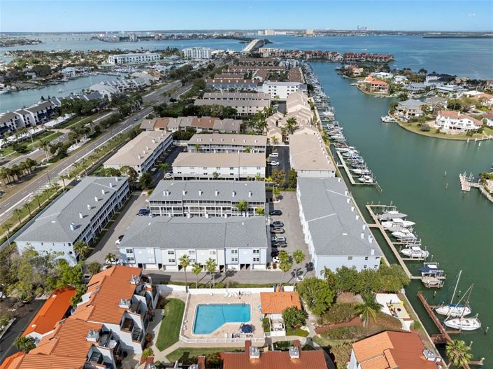 Image No.45-3 Bed Townhouse for sale