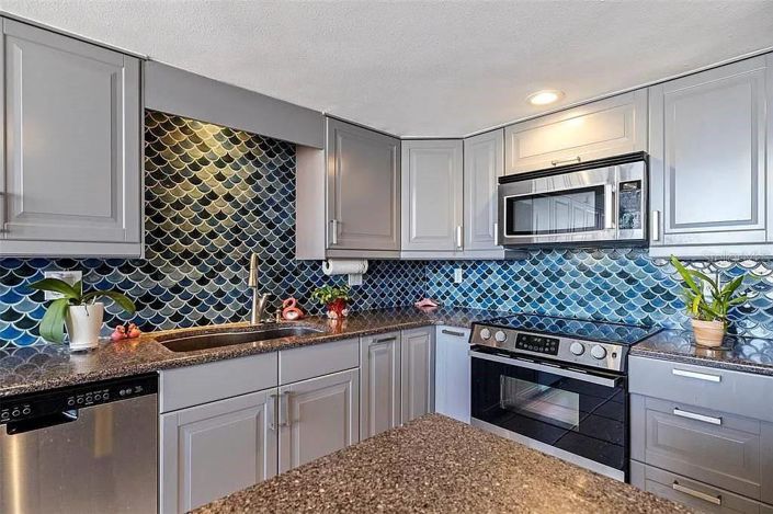 Image No.7-2 Bed Property for sale