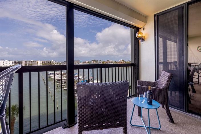 Image No.2-Propriété de 2 chambres à vendre à St. Pete Beach