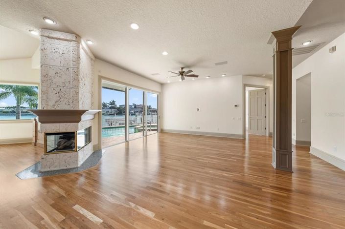 Image No.5-Propriété de 3 chambres à vendre à Belleair Beach