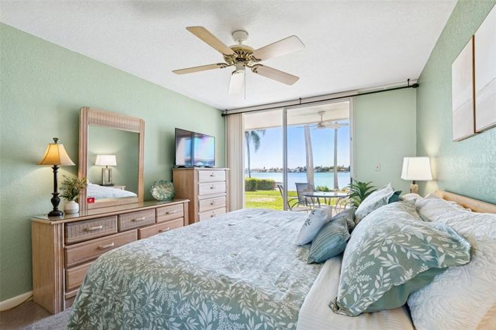 Image No.16-2 Bed Property for sale