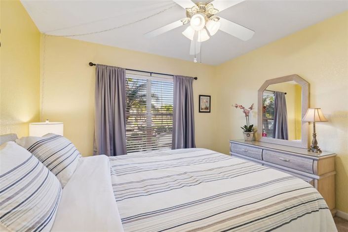 Image No.24-2 Bed Property for sale