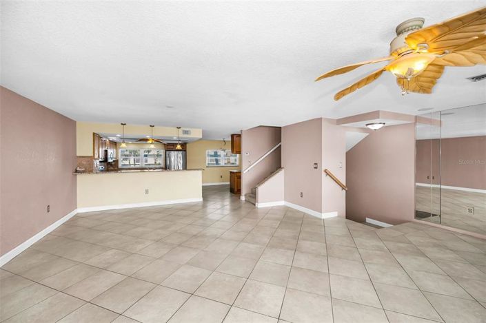 Image No.10-Maison de ville de 3 chambres à vendre à Treasure Island