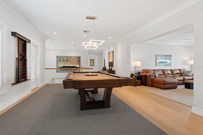 Image No.13-5 Bed Property for sale