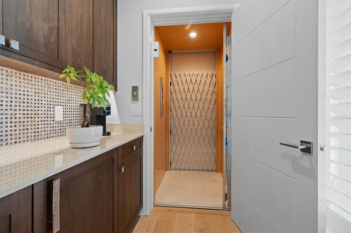 Image No.22-5 Bed Property for sale