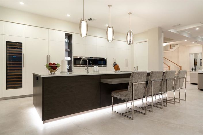 Image No.35-5 Bed Property for sale