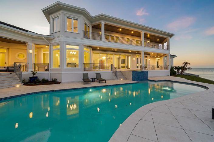 Image No.41-5 Bed Property for sale