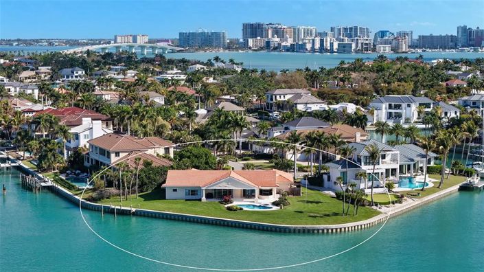 Image No.18-3 Bed Property for sale