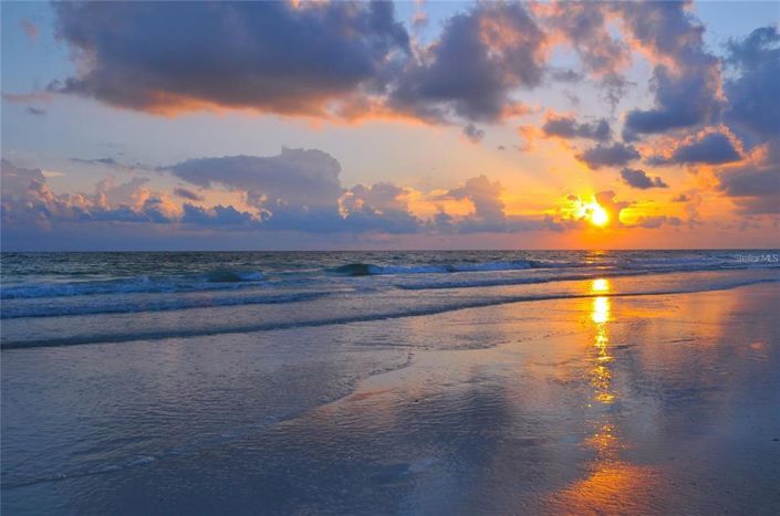 Image No.27-2 Bed Property for sale