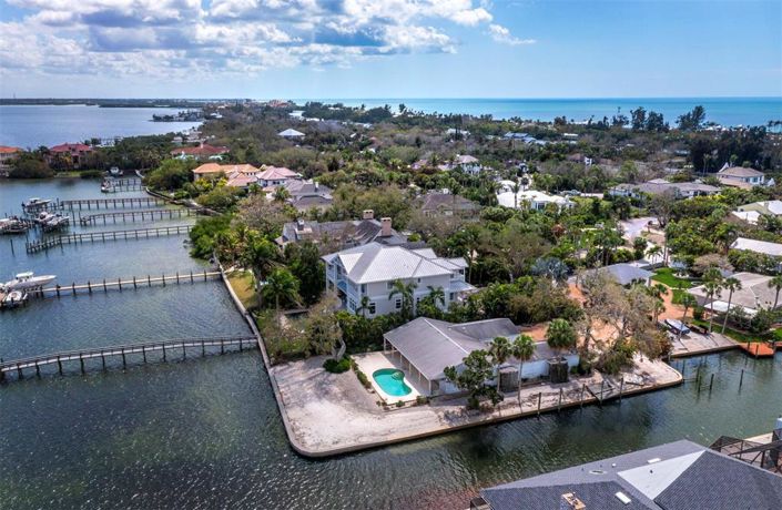 Image No.6-2 Bed Property for sale