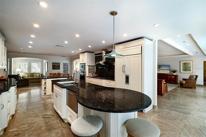 Image No.16-3 Bed Property for sale