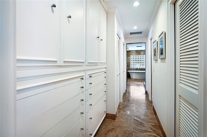 Image No.22-3 Bed Property for sale