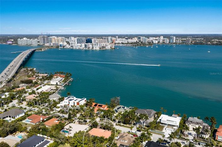 Image No.5-3 Bed Property for sale