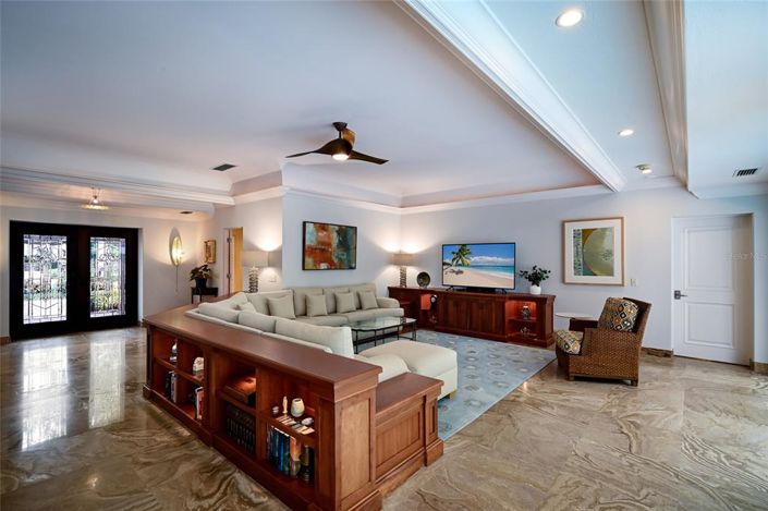 Image No.7-3 Bed Property for sale