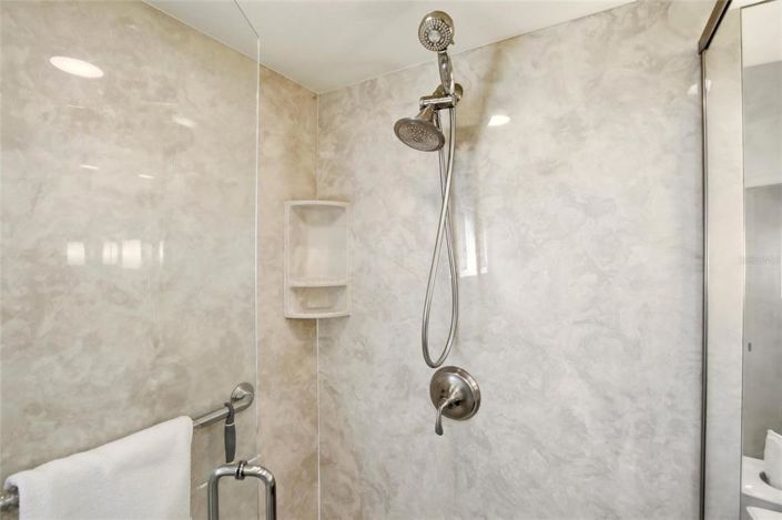 Image No.23-4 Bed Property for sale