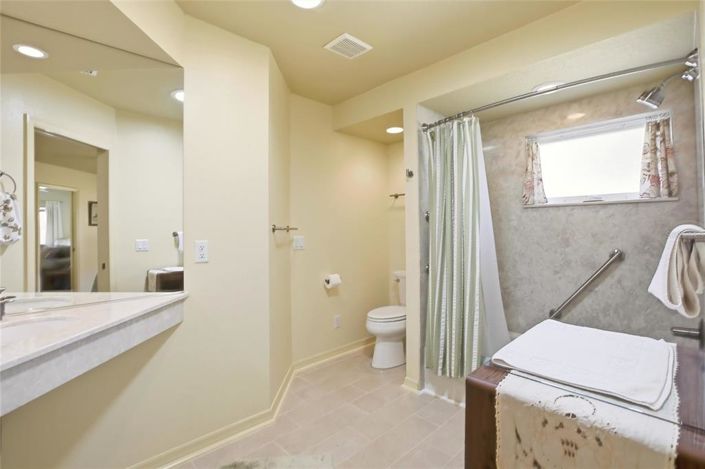 Image No.33-4 Bed Property for sale