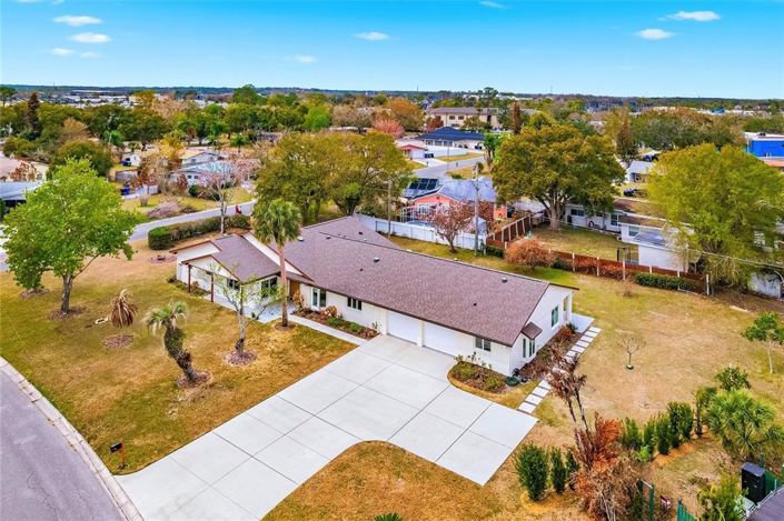 Image No.43-4 Bed Property for sale