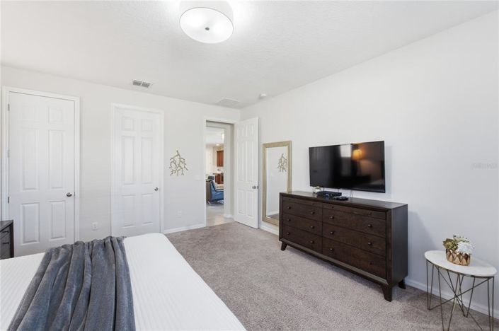 Image No.14-7 Bed Property for sale