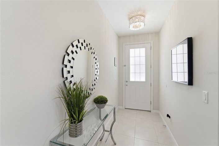 Image No.2-7 Bed Property for sale