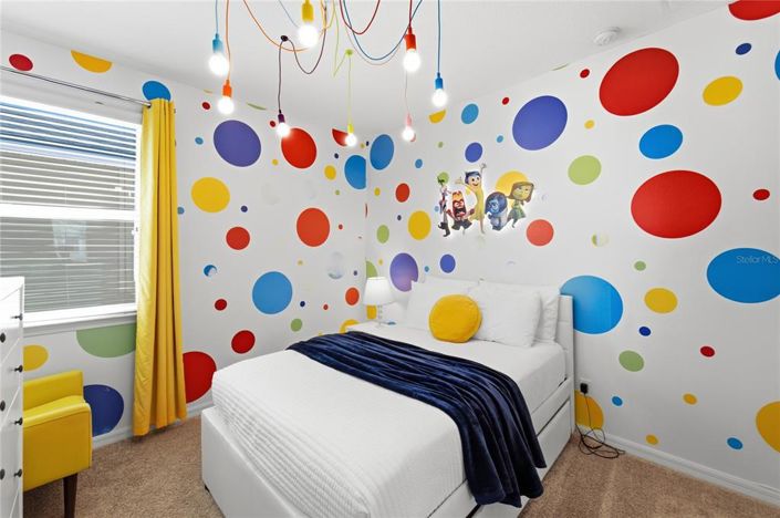 Image No.25-7 Bed Property for sale