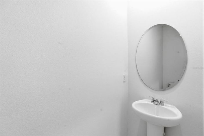 Image No.14-3 Bed Townhouse for sale