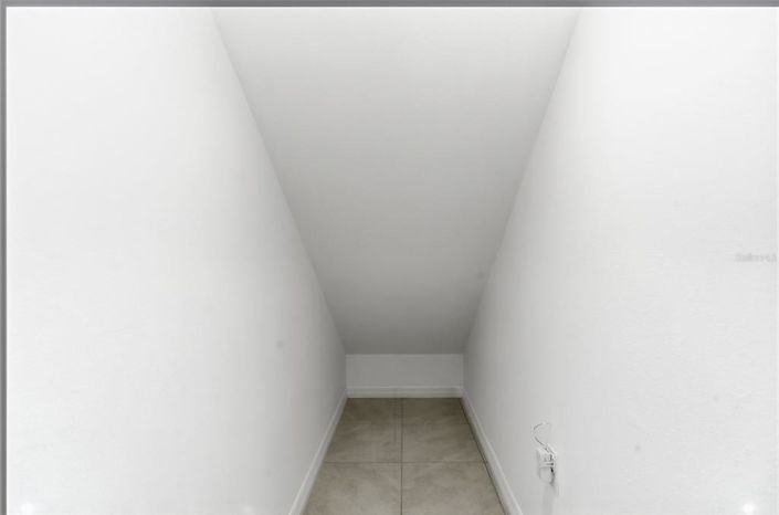 Image No.17-3 Bed Townhouse for sale