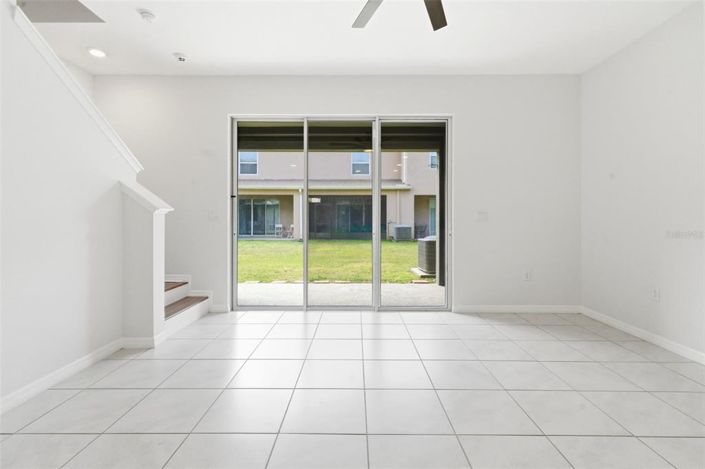 Image No.8-3 Bed Townhouse for sale