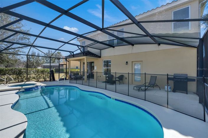 Image No.42-6 Bed Property for sale