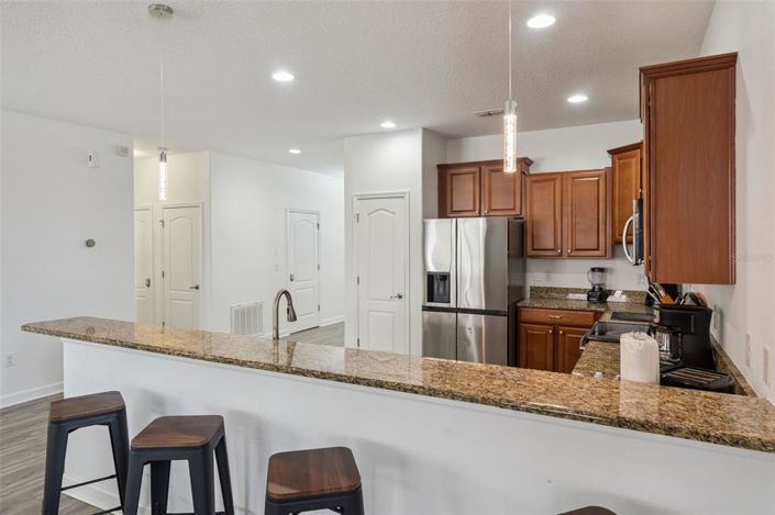 Image No.12-9 Bed Property for sale