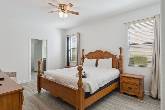 Image No.31-9 Bed Property for sale