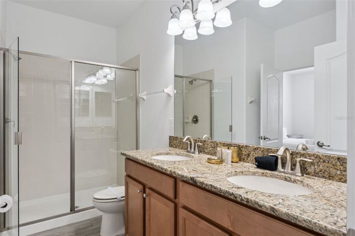 Image No.36-9 Bed Property for sale