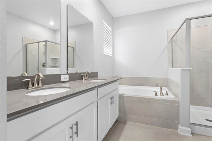 Image No.13-Propriété de 4 chambres à vendre à Davenport