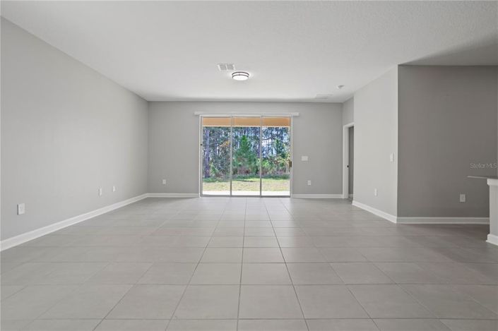 Image No.5-Propriété de 4 chambres à vendre à Davenport