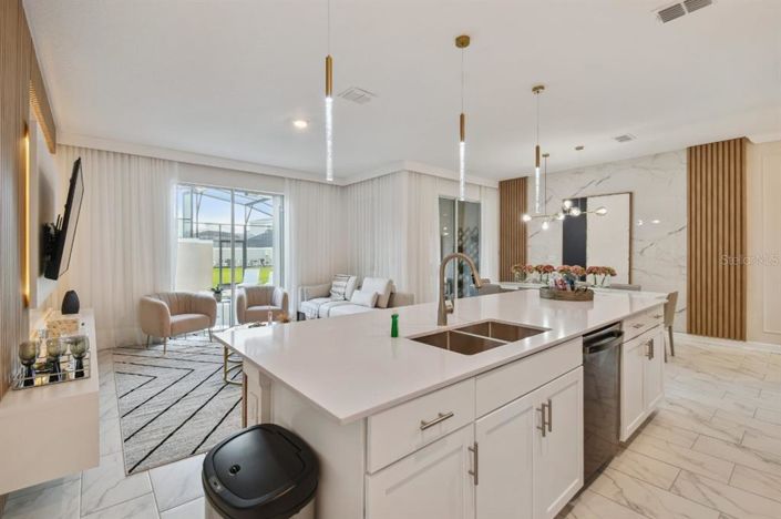 Image No.23-4 Bed Townhouse for sale