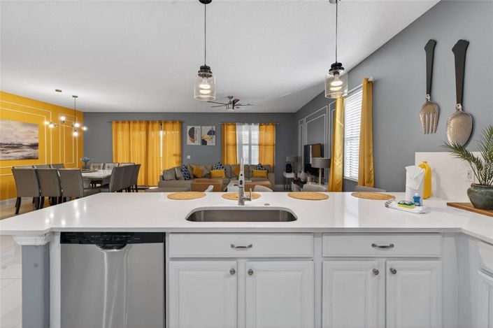 Image No.16-7 Bed Property for sale