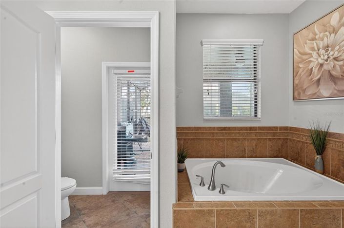 Image No.26-7 Bed Property for sale