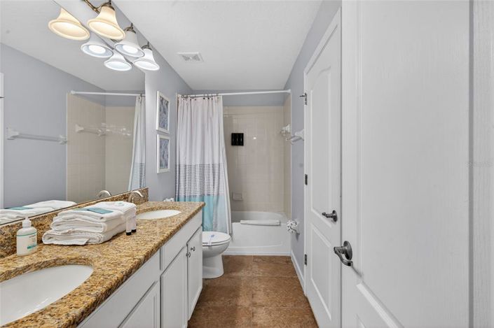 Image No.27-7 Bed Property for sale