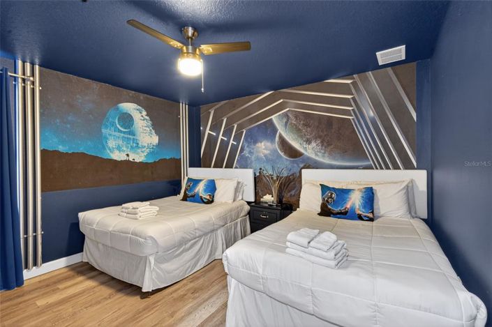 Image No.30-7 Bed Property for sale